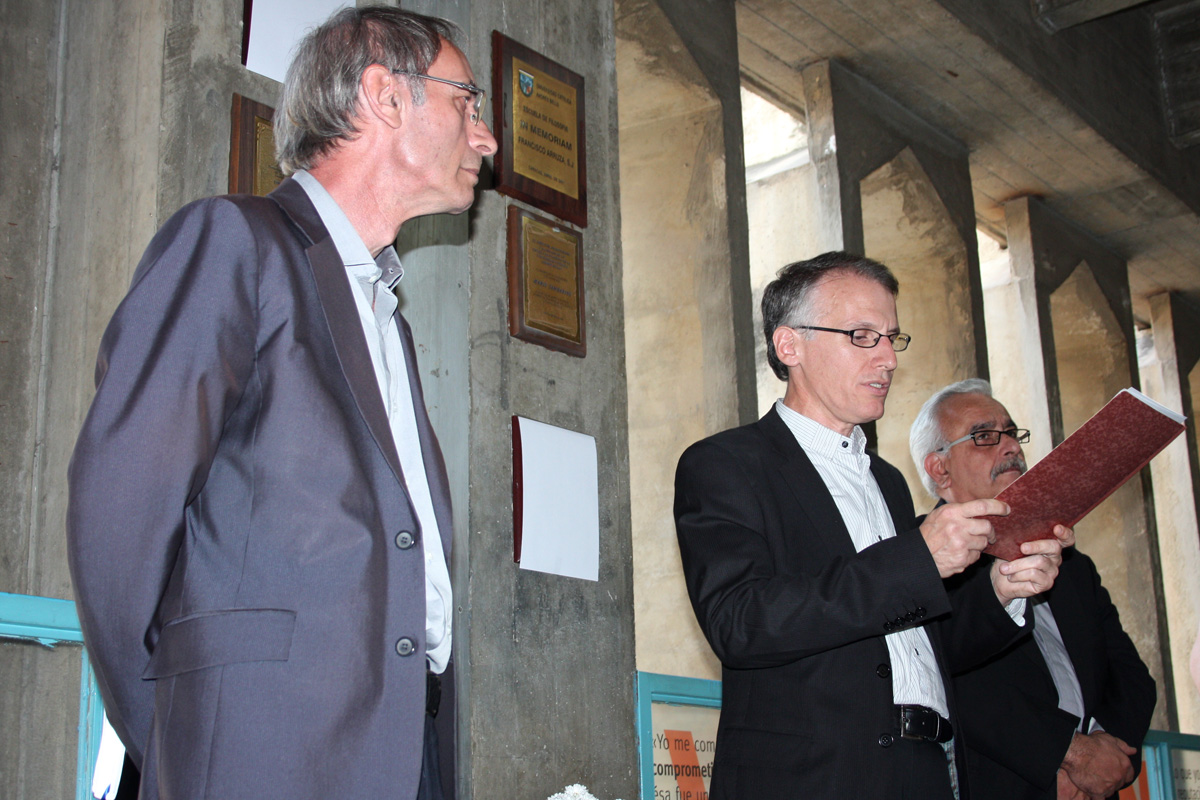 Homenaje al conocimiento