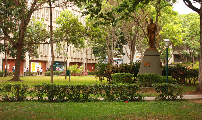 Designan a nuevas autoridades universitarias