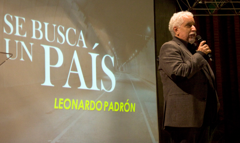 Leonardo Padrón llenó el Aula Magna