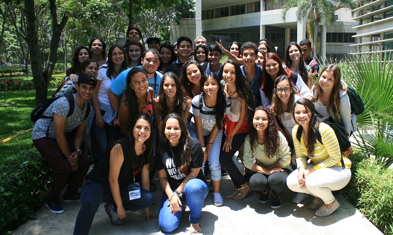 UCAB incrementa en más de 50 % sus ayudas económicas