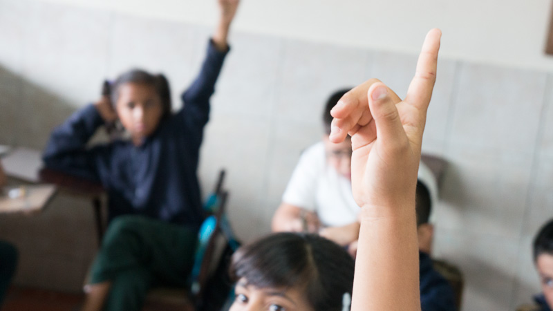 Suspender clases es colaborar con el deterioro