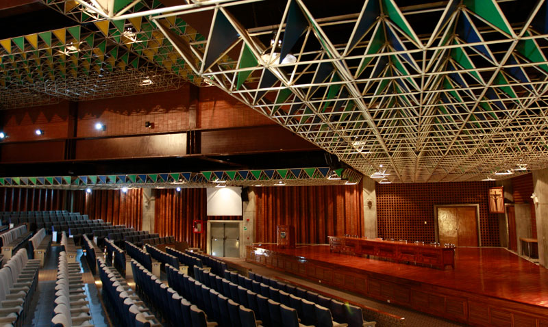 Dos becarios, dos grandes historias que contar