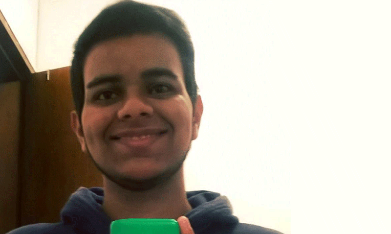 Jesús Ibarra, ucabista que cayó al río Guaire, nos necesita