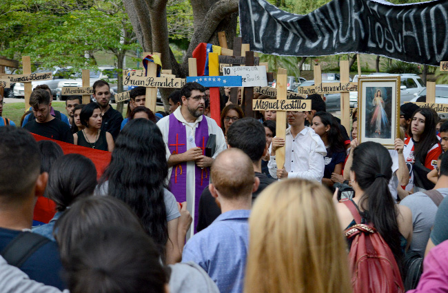 UCAB Guayana también alzó su voz por los caídos