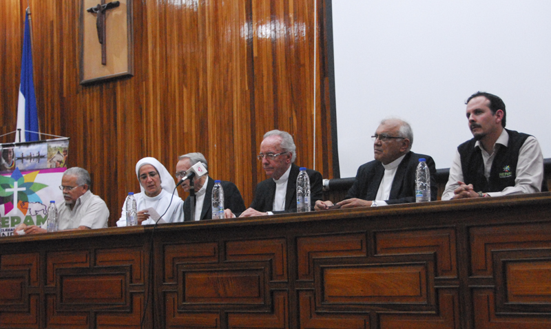 Alertan en foro sobre urgencia de proteger la Amazonía