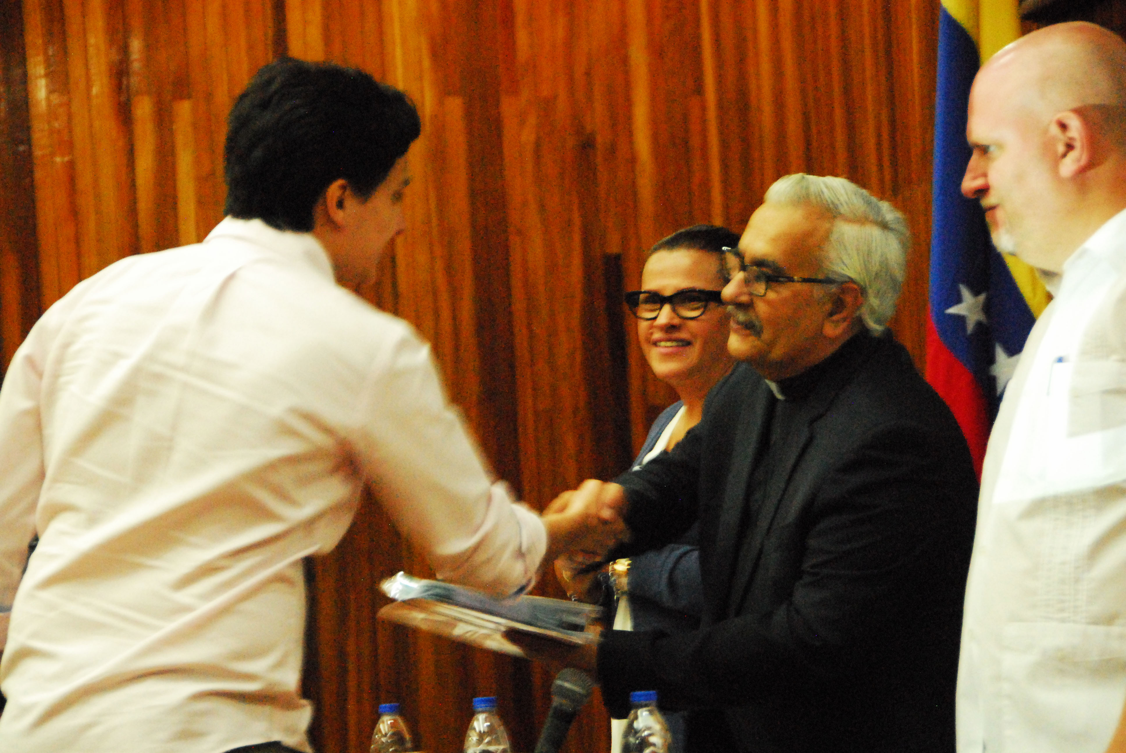 UCAB reconoció a estudiantes destacados en competencias internacionales