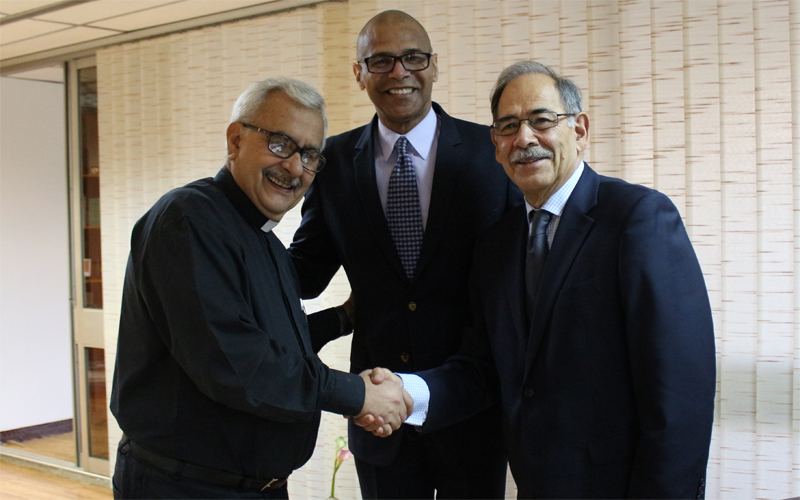 La UCAB y el CVA renovaron convenio de cooperación