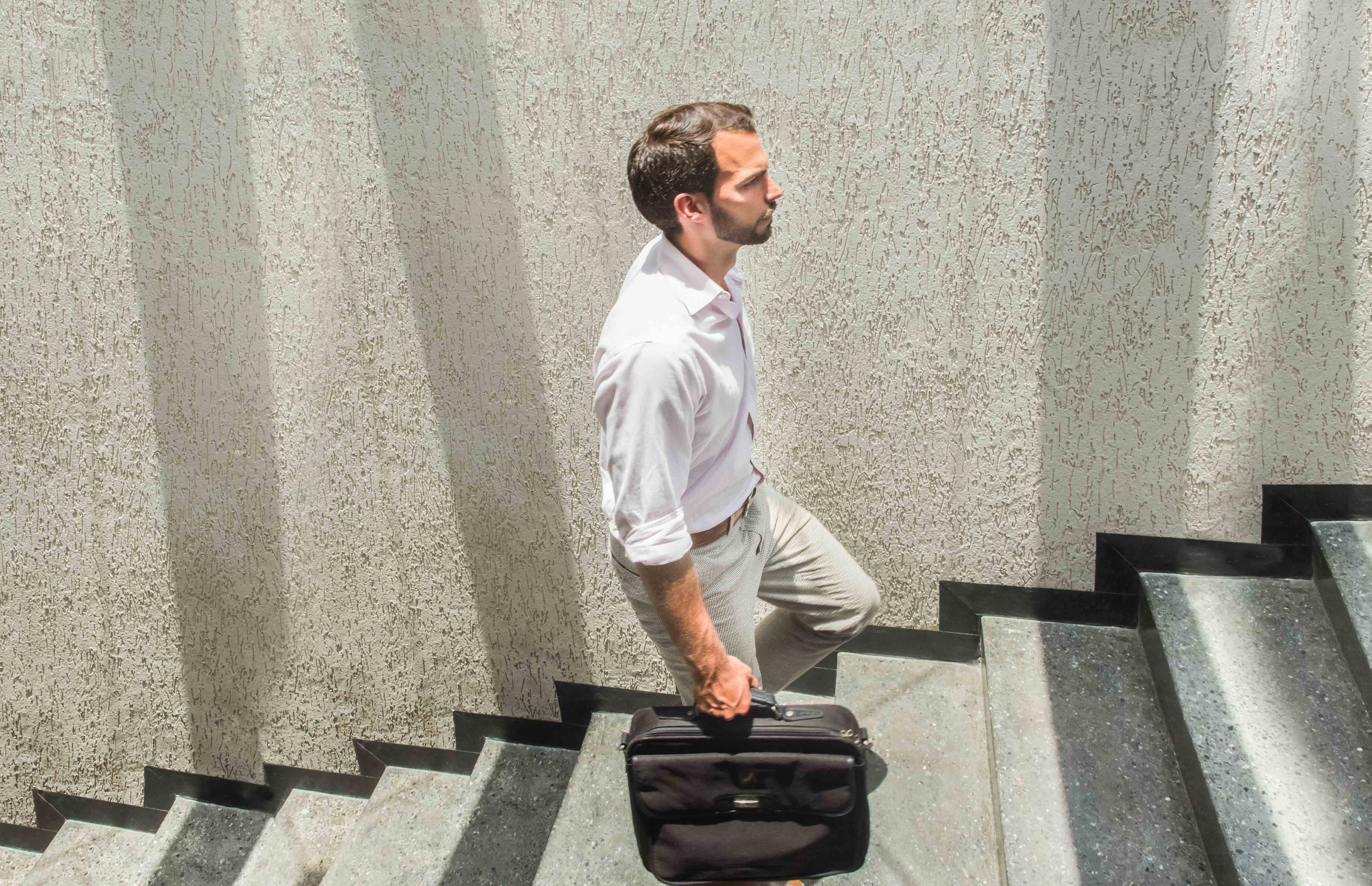 Abiertas las preinscripciones para los postgrados semestrales de 2018