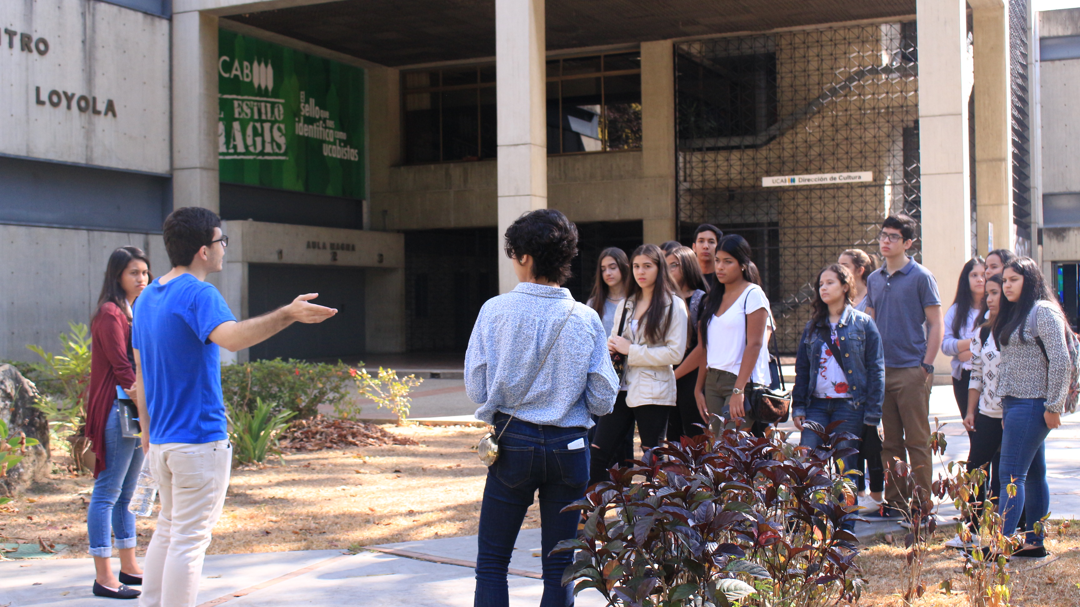 Futuros bachilleres viven la experiencia «Ucabista por un día»