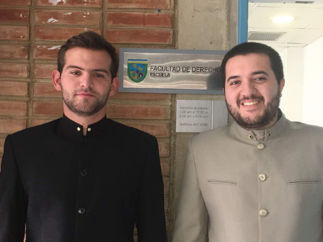 Estudiantes de Derecho buscan financiamiento para acudir a competencia en España