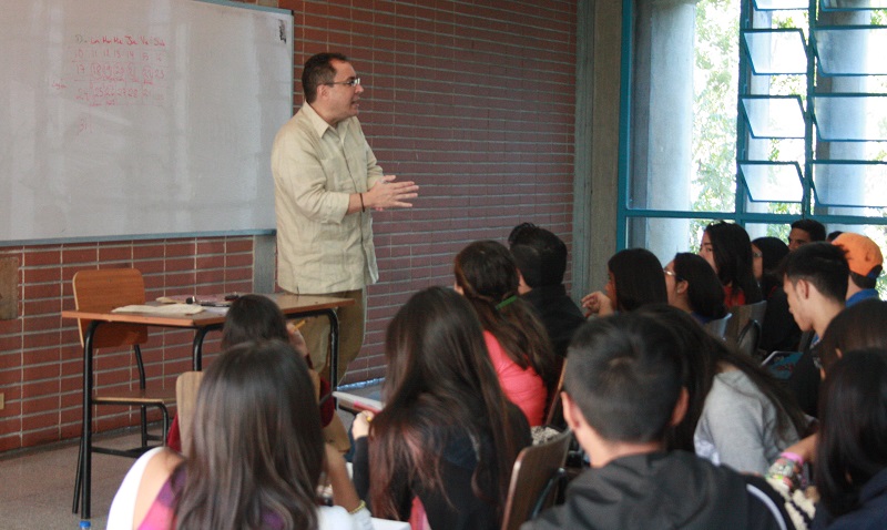 Ya arrancó el proceso de evaluación a los profesores ucabistas