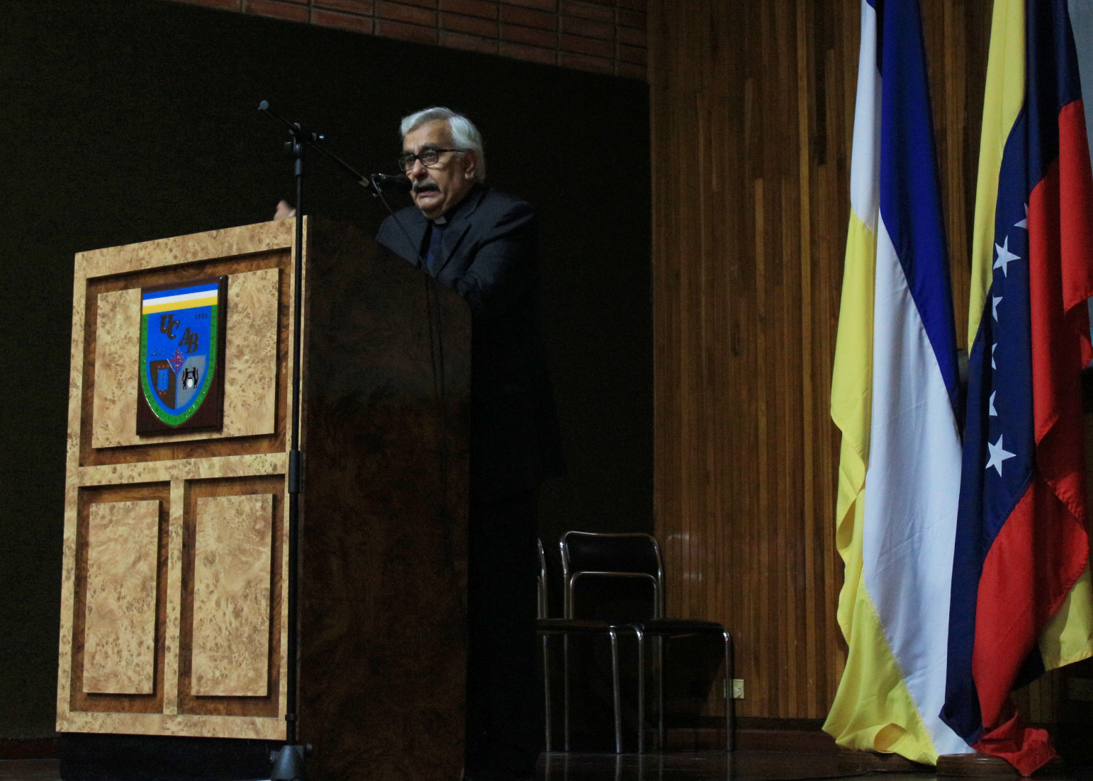 Rector Francisco Virtuoso: No vamos a votar pero no somos abstencionistas