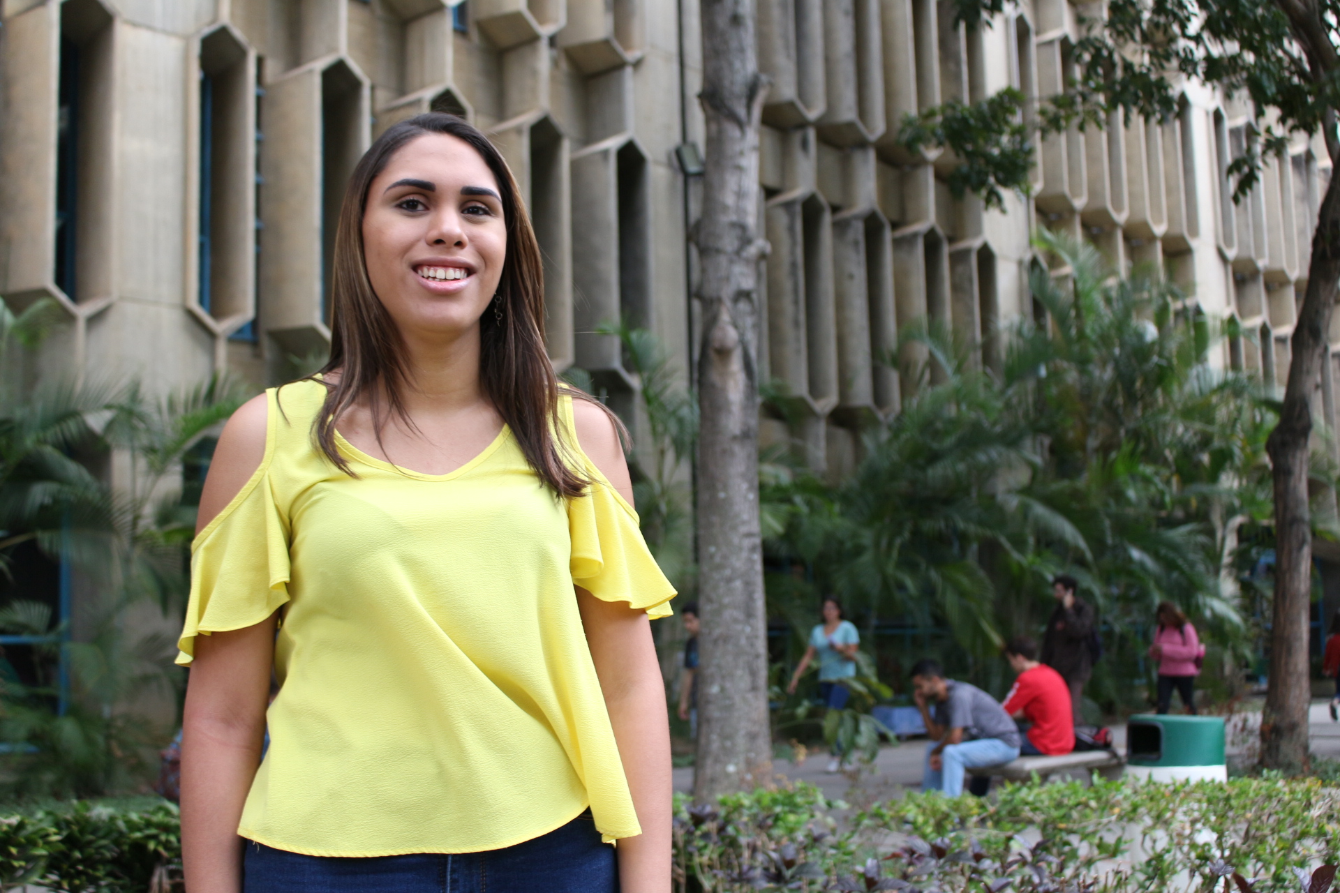 Para Ely Espinoza, la vida está llena de colores