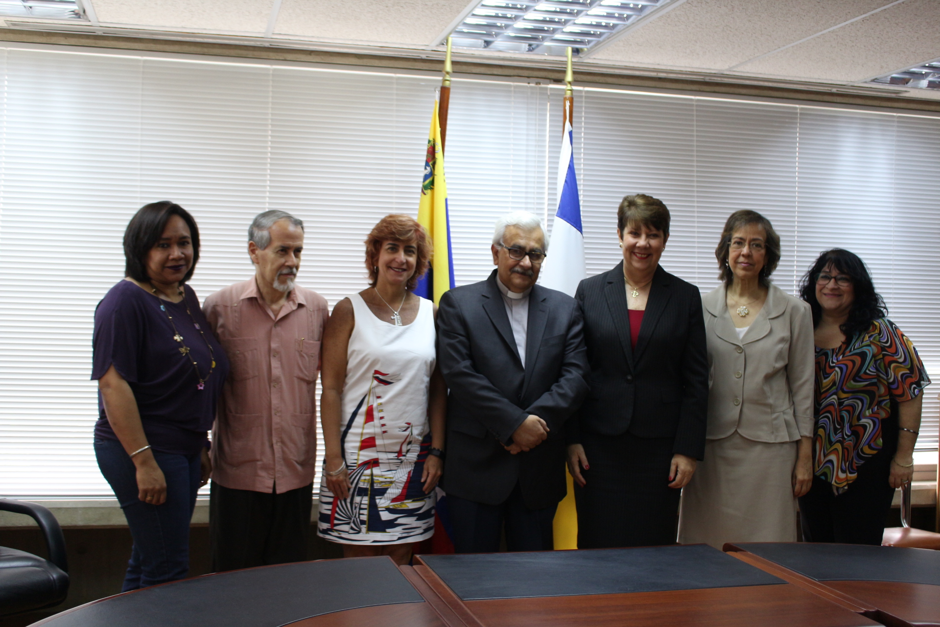 La Católica selló alianza de cooperación con la Universidad Central de Venezuela
