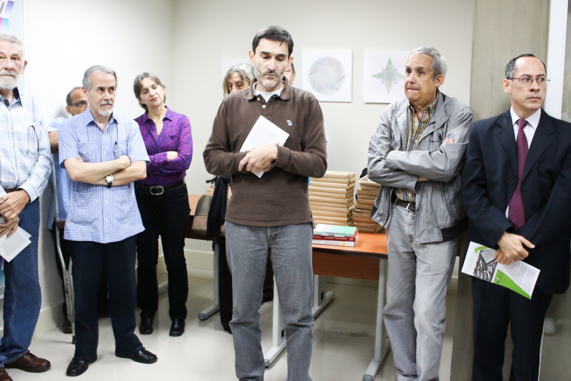 Leonardo Carvajal presentó sus «Noventa miradas sobre el chavismo»