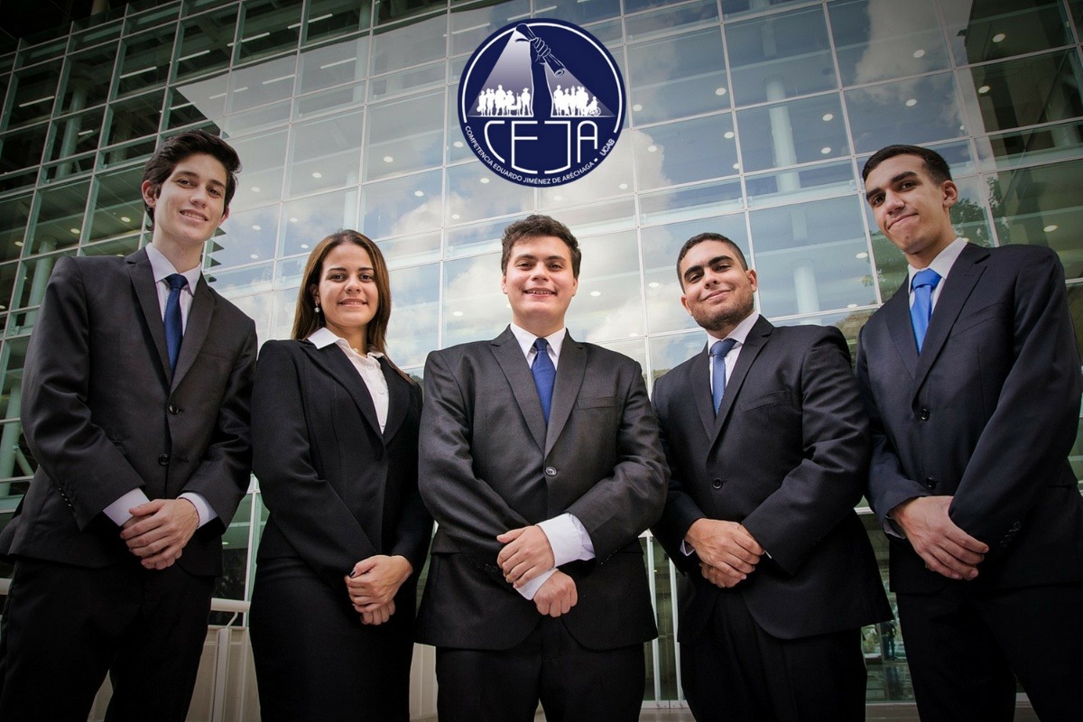 Delegación estudiantil de la UCAB busca fondos para participar en competencia internacional de Derecho