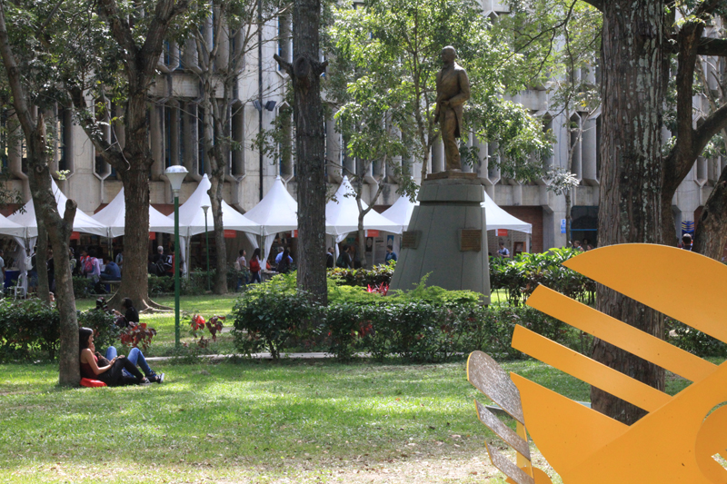 Con boxeo, cuentos y humor concluirá la Feria del Libro del Oeste de Caracas