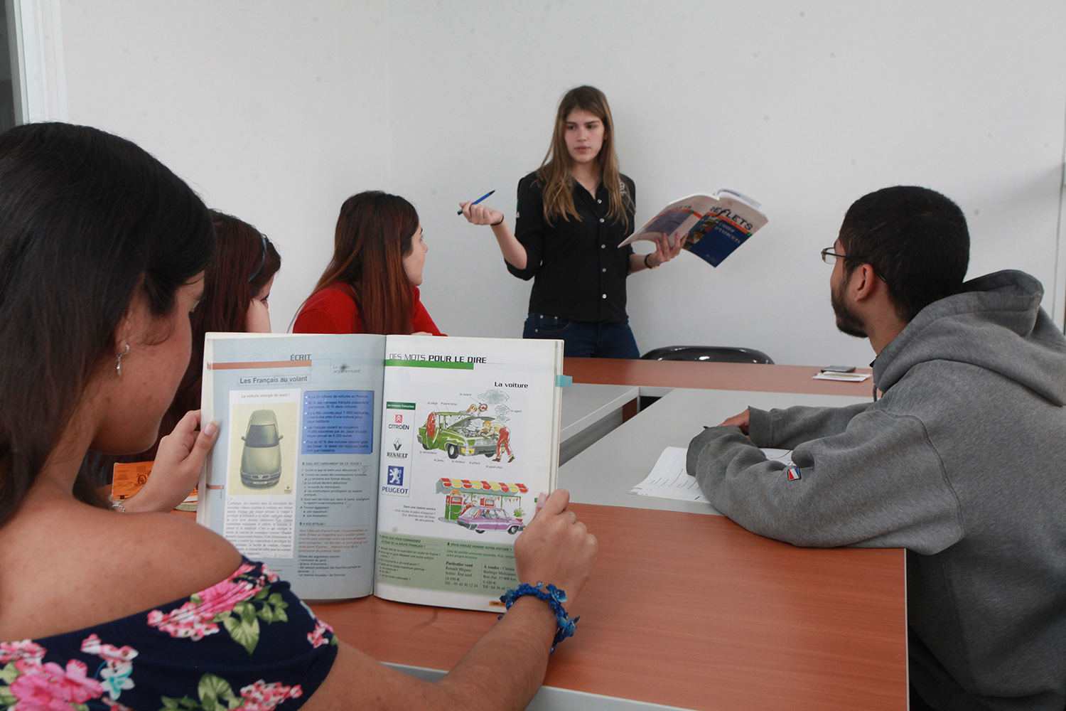 Abril y mayo están llenos de actividades para aprender idiomas en la UCAB