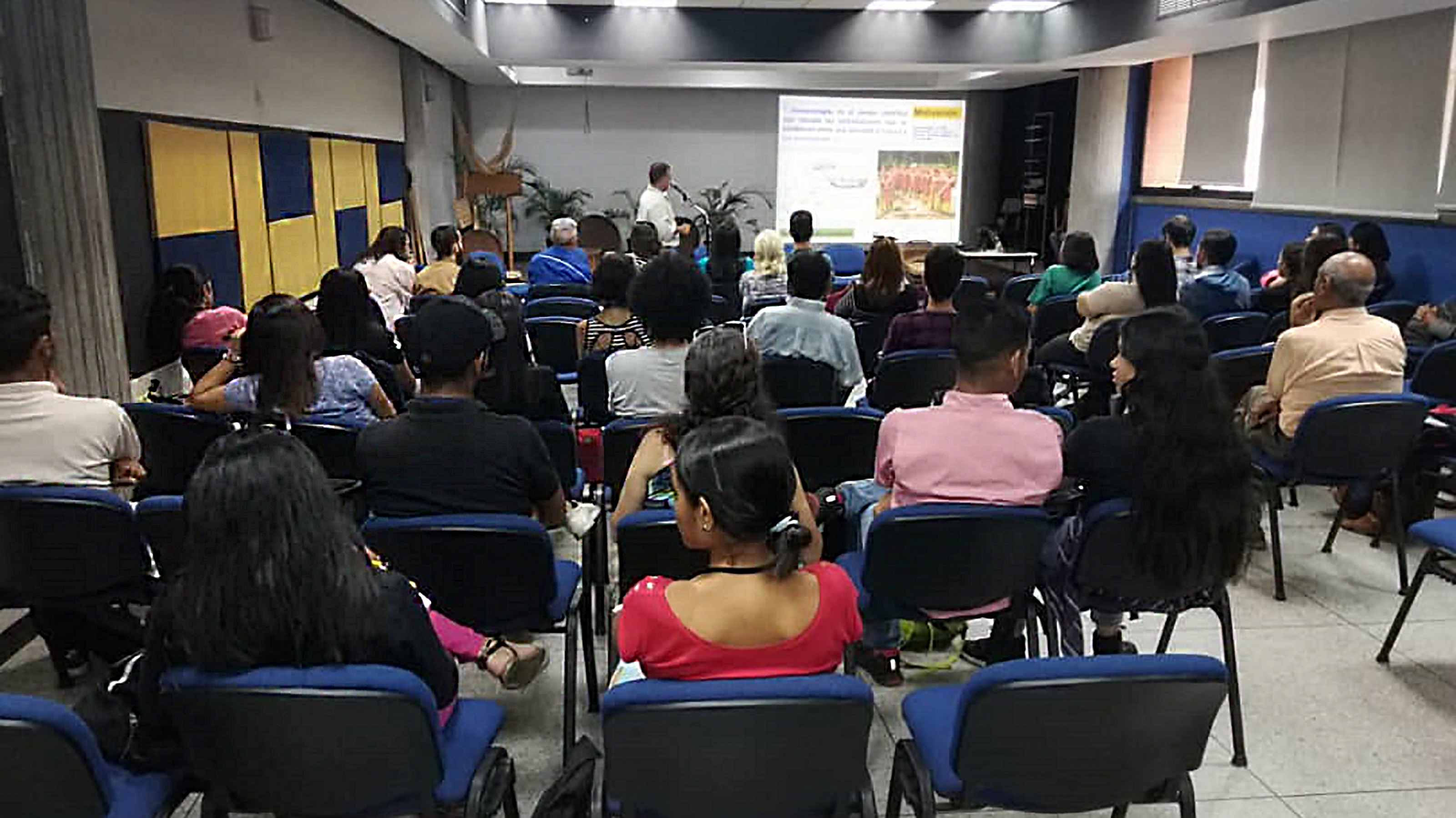 “Lo que menos brilla en la Amazonía es el oro…”