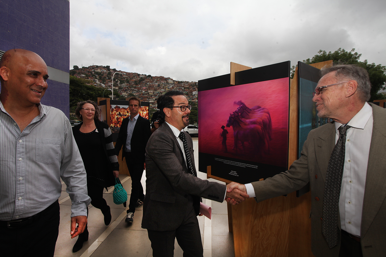 Fotografía, teatro y música se mezclaron en la inauguración de la Semana de Francia 2019