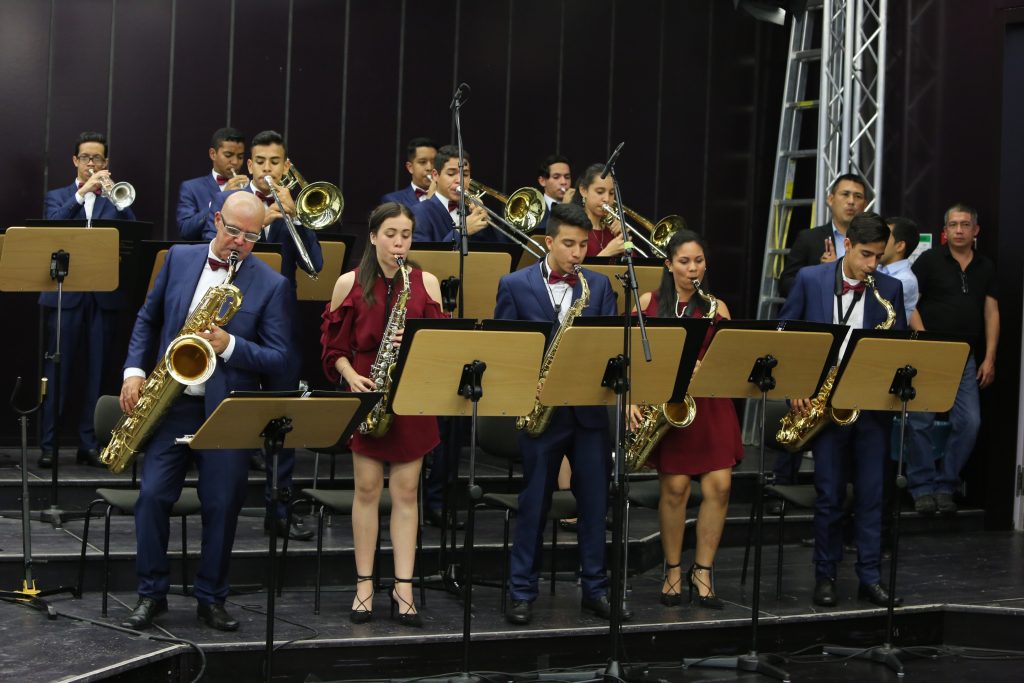 Orquesta Latinocaribeña le cantó cumpleaños a la UCAB (+video)