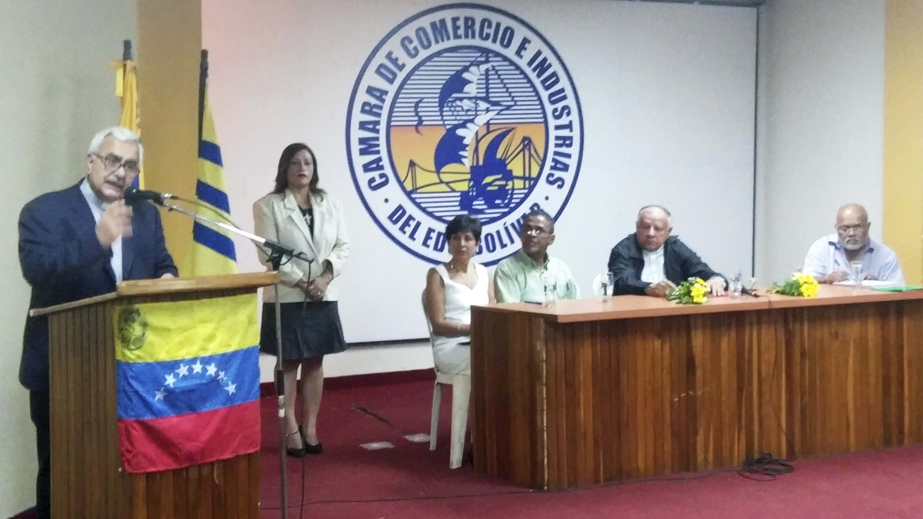 Virtuoso: “Pobreza multidimensional del venezolano debe impulsar el cambio”