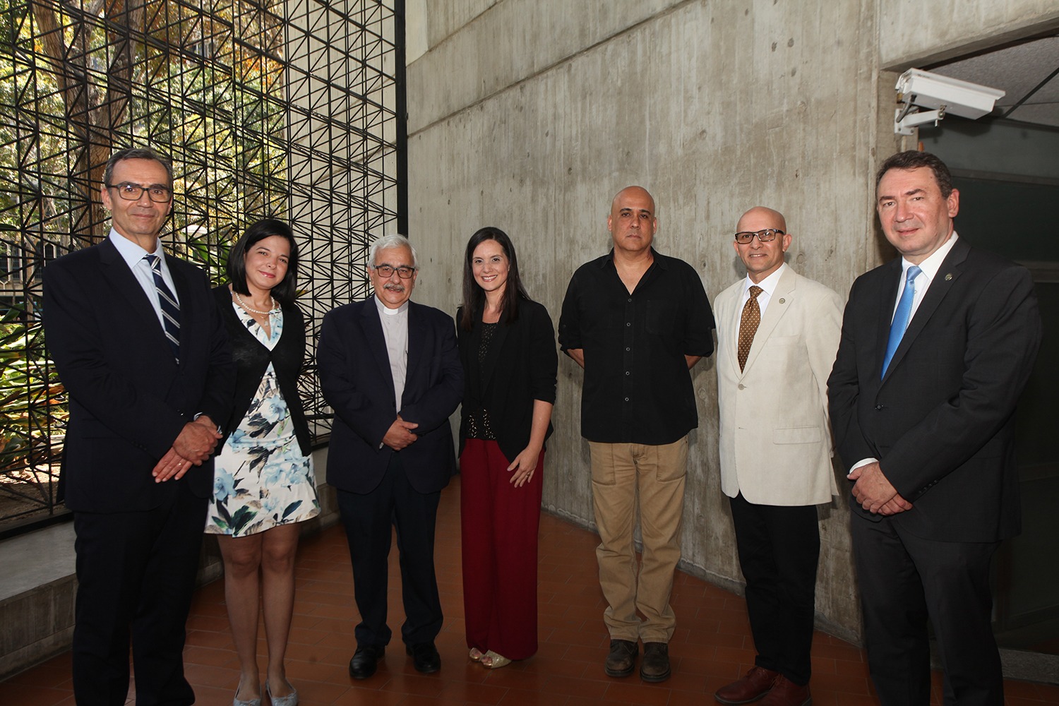 La UCAB recibió la visita del embajador de Portugal