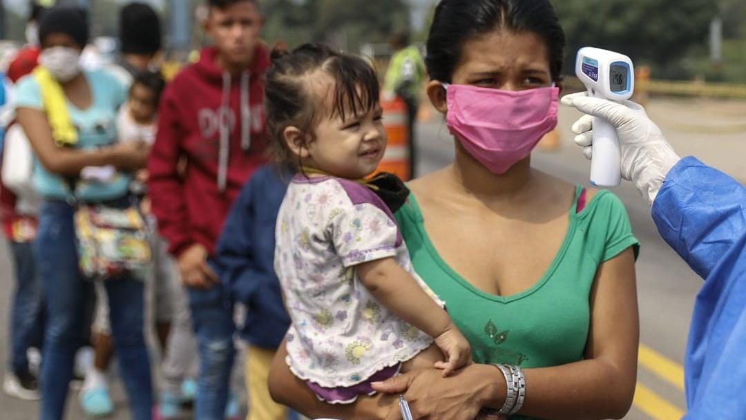 Población está saturada de información sobre la COVID-19, sostiene estudio de la UCAB
