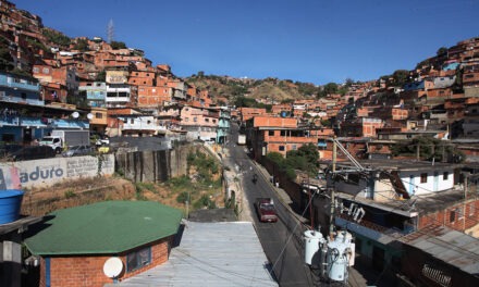 Misión Vivienda no es viable en Venezuela, asegura Cristofer Correia, experto en políticas públicas