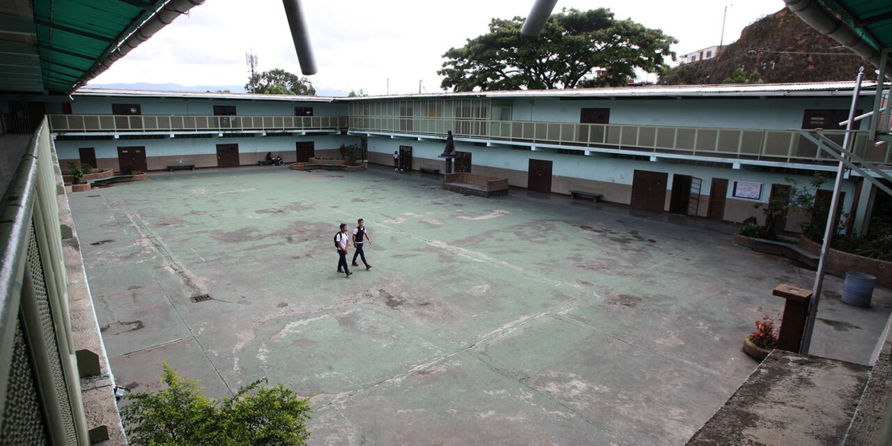 Estudiantes, otra vez, recibe importantes visitas