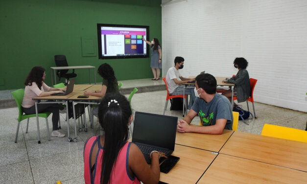 LA UCAB ESTRENA TRES AULAS TECNOLÓGICAS PARA DICTAR CLASES EN MODALIDAD MIXTA