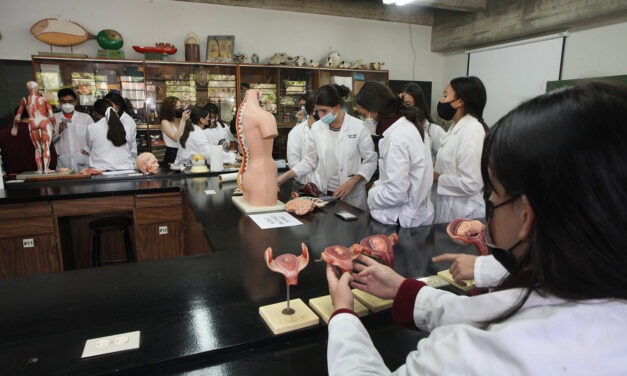 Estudiantes de primaria y bachillerato se acercaron a la ciencia con el Didactrón UCAB