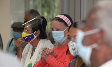 «Hay que promover espacios que fortalezcan condición cognitiva y emocional de los adultos mayores»