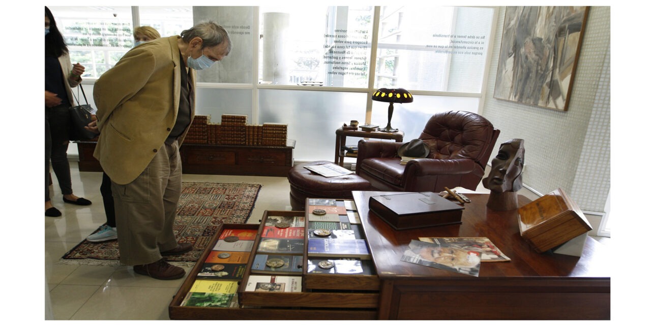 La UCAB abrió espacio en honor a Simón Alberto Consalvi