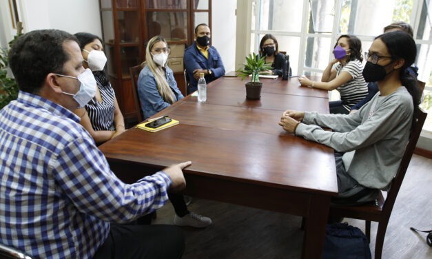 Futuros psicólogos ucabistas podrán obtener máster avalado por universidad española