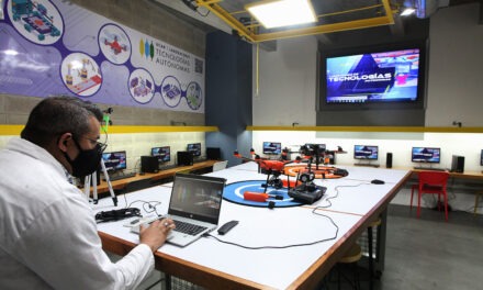 La UCAB estrena laboratorio de tecnologías autónomas