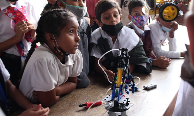 Niños de primaria se acercaron a la ciencia y la tecnología con la Experiencia STEAM