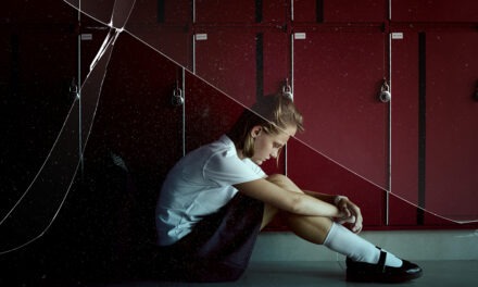 Más que con leyes y sanciones, el acoso escolar se vence educando