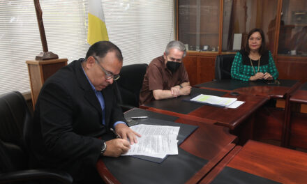 Ucabistas tendrán acceso a avanzado sistema cartográfico gracias a convenio con ESRI de Venezuela