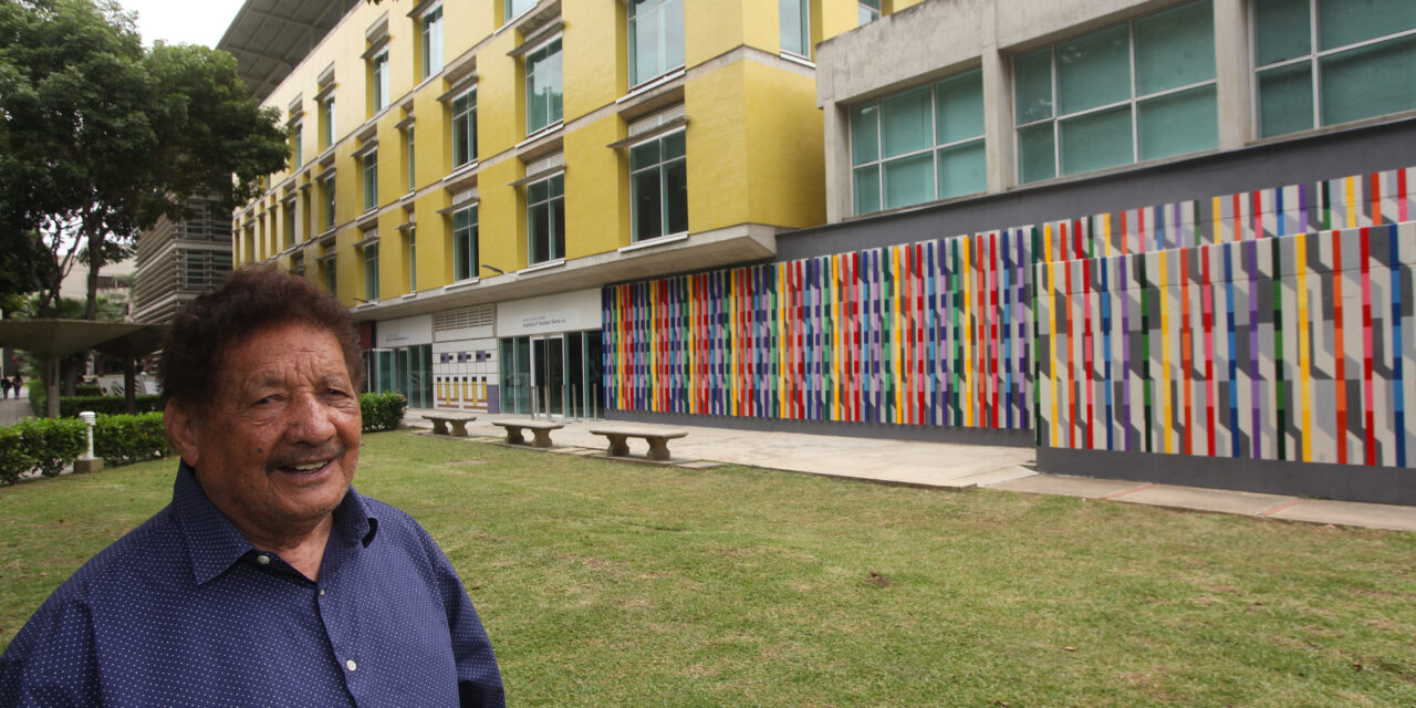 Manos de voluntarios y ucabistas crearon el nuevo mural de Juvenal Ravelo