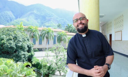 #DesafíosUCAB2023 | Francisco Javier Leandro: Mientras haya gente que quiera responder a la realidad desde su fe, será necesario el teólogo