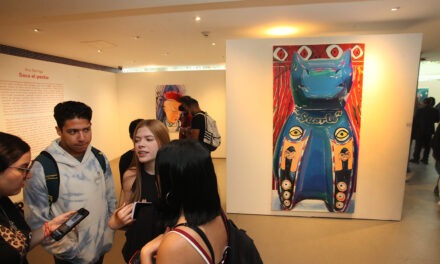 El ecléctico y colorido arte de Ana Barriga brilla en la UCAB