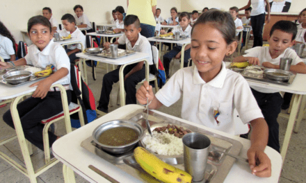 Escuela, salud y alimentación | Por Luis Ugalde