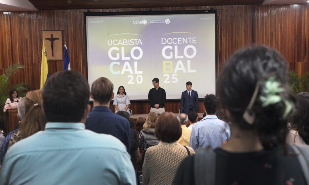 Ucabistas abiertos al mundo: Reconocidos 139 estudiantes glocales y 29 docentes globales