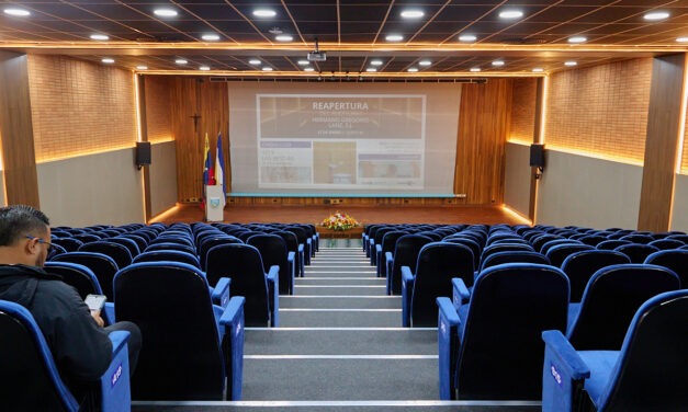 Moderno y tecnológicamente actualizado: así quedó el auditorio Hermano Lanz