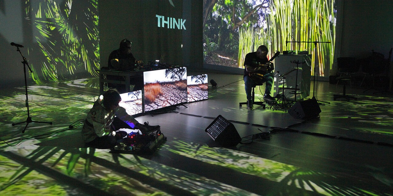 Ricardo Arispe presentó en la UCAB propuesta musical multimedia «Botanik Live»