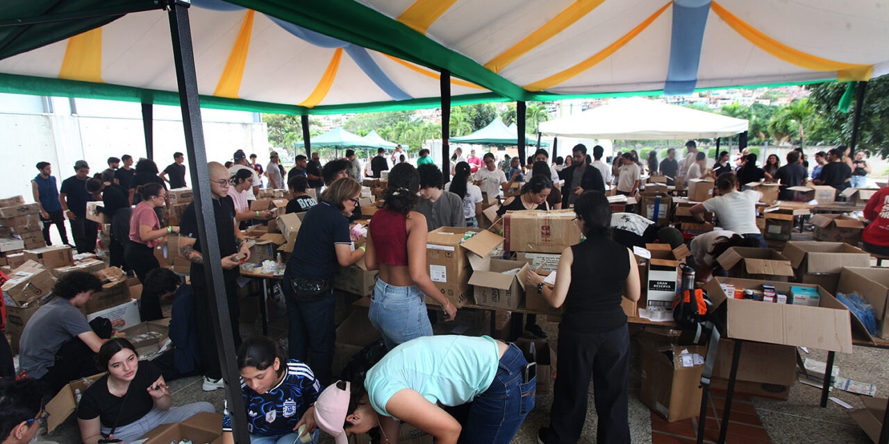 Más de 50 toneladas de insumos ha recolectado la UCAB para afectados por sismos