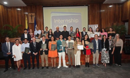 Internship UCAB certificó a su primera cohorte