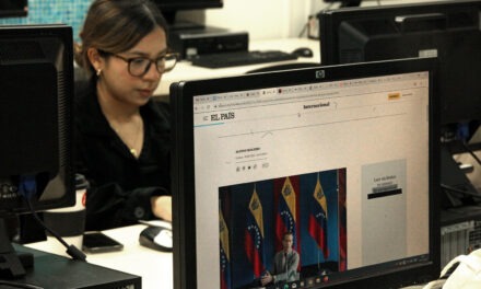 Profesores de periodismo de la UCAB abogan por formación rigurosa de la generación de relevo