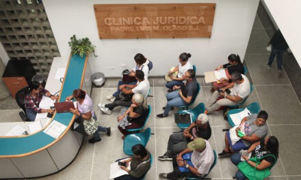 La UCAB activó red universitaria de asistencia jurídica gratuita para víctimas del doble terremoto